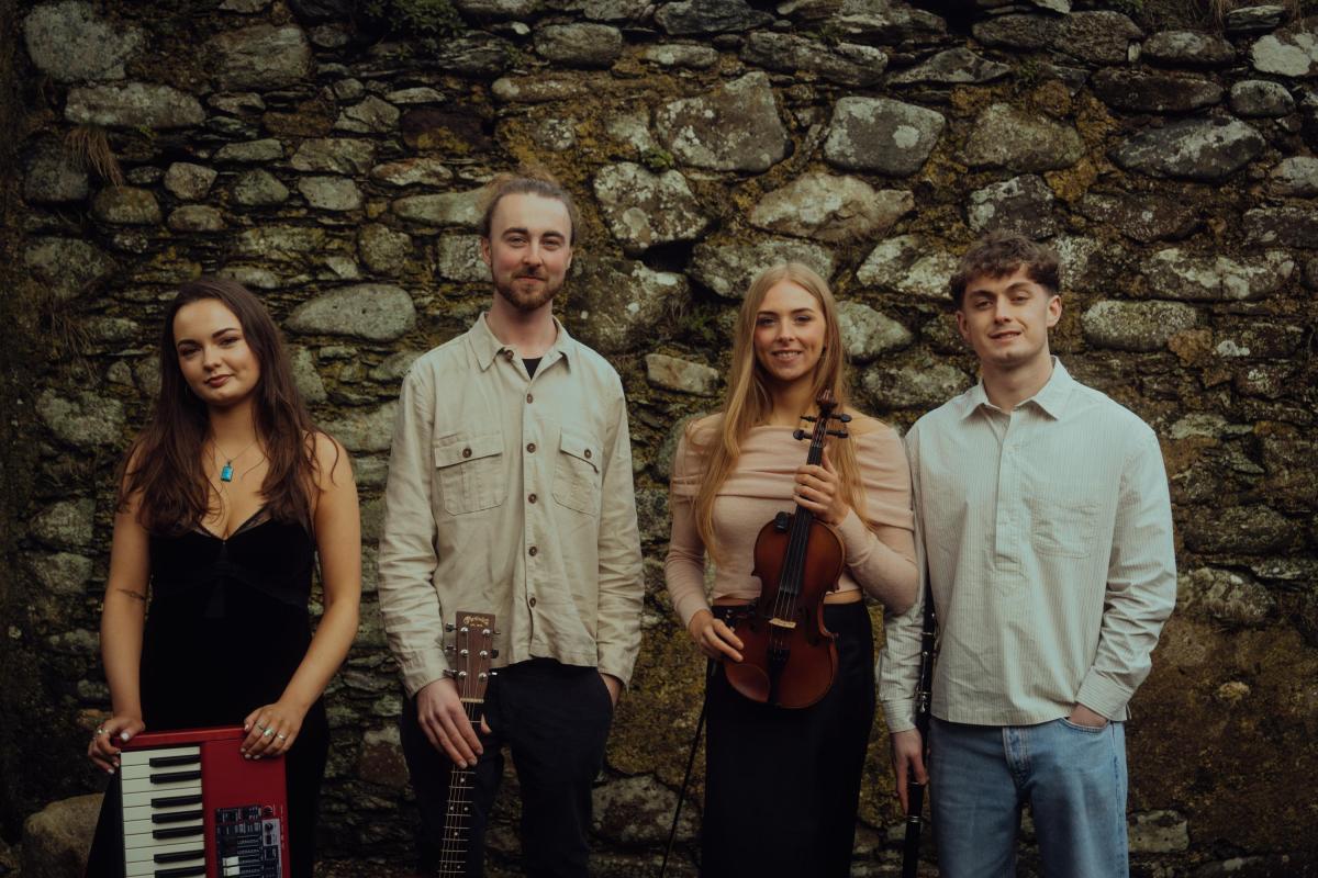 IRELAND'S LULUA ANNOUNCE CANADIAN TOUR